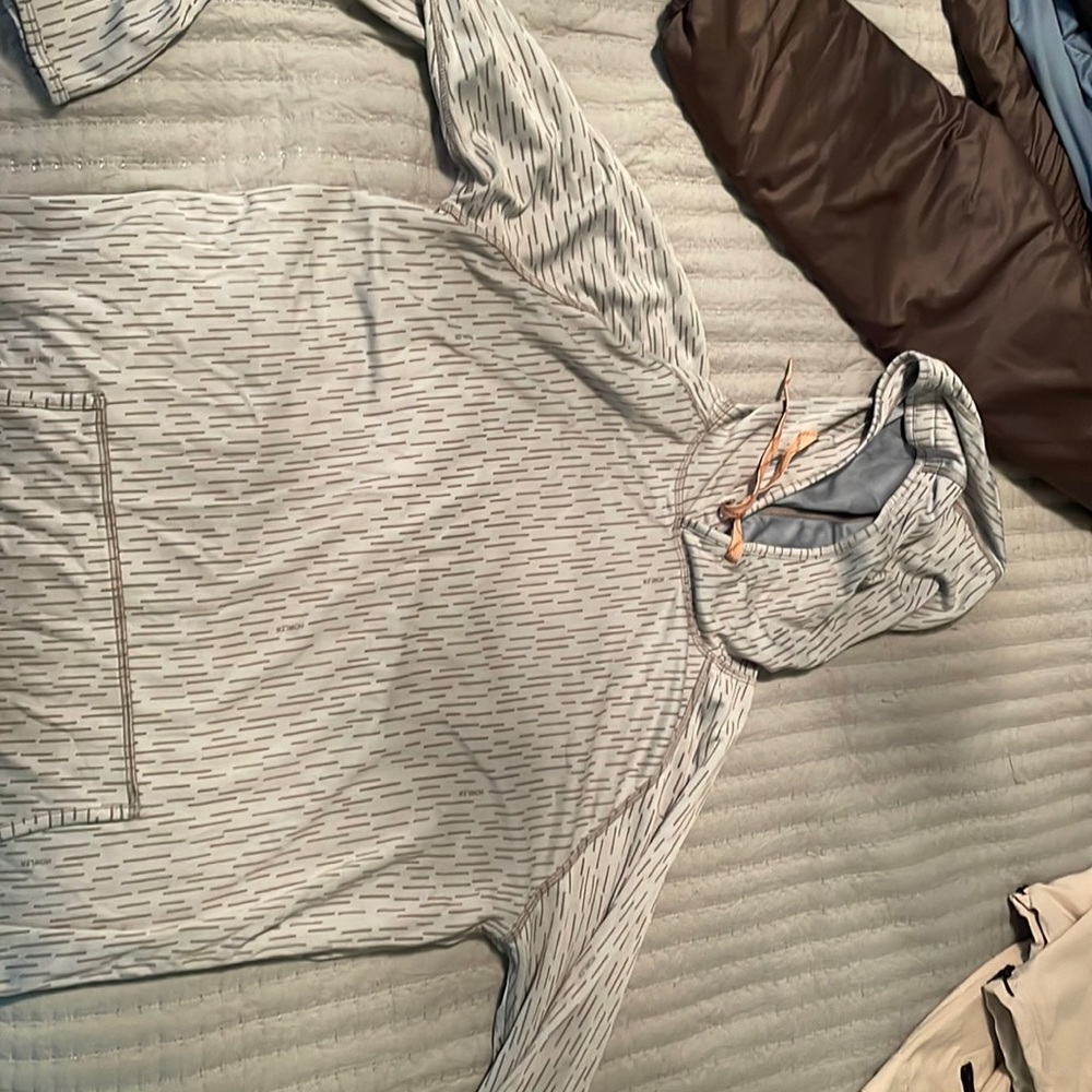 Howler brothers upf sun hoodie